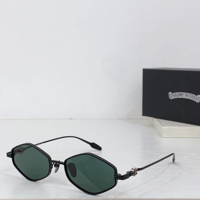 Picture of Chrome Hearts Sunglasses _SKUfw60658039fw